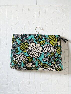 VERA BRADLEY Island Blooms Sectioned Hanging Organizer